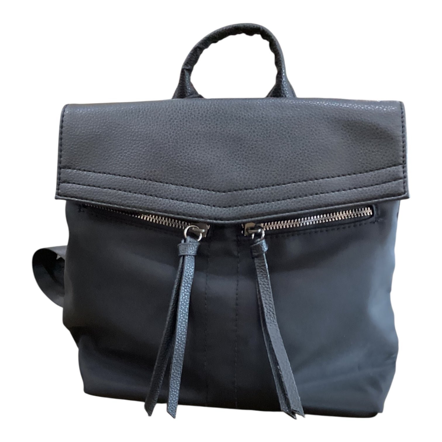 0B5918B2-AFE3-4FAE-81F6-FB048F84357B Backpack In Black, Size:Small - Image 1
